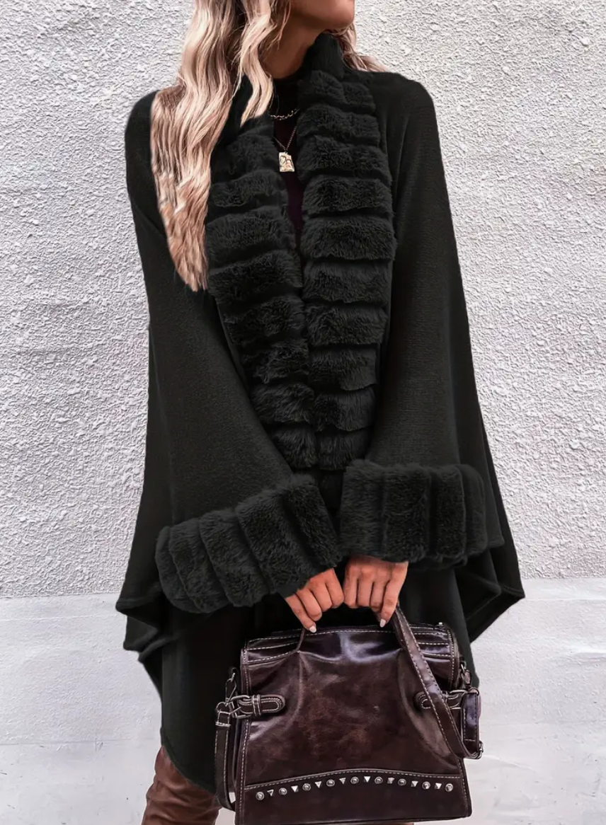 🧥 Poncho Donna - Eleganza Invernale con Finiture in Eco-Pelliccia